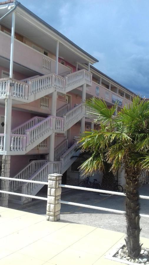 Apartment Leona Medulin Exterior foto